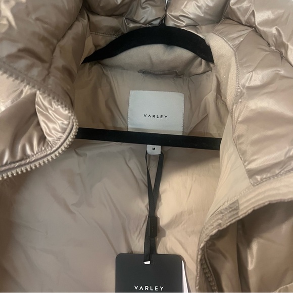 NWT Varley Lightweight Down Gilet - Picture 4 of 6